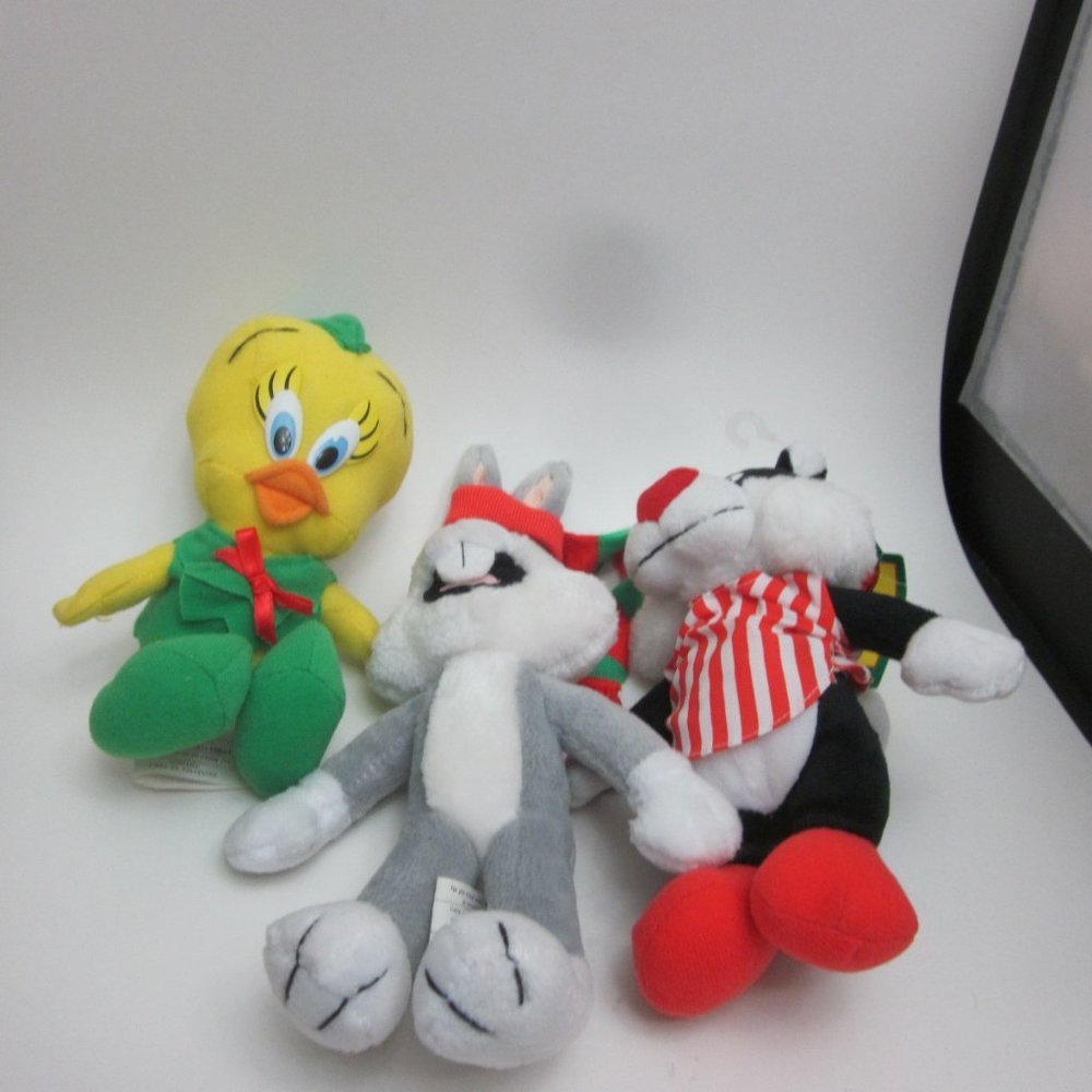 Looney Tunes plushes-Tweety, Bugs Bunny, Sylvester